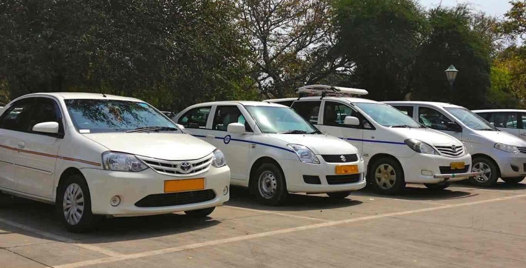 Nagpur to Amravati taxi service with clean sedan, SUV, Innova Crysta, and Tempo Traveller for one-way, round-trip, airport transfer, and outstation travel.